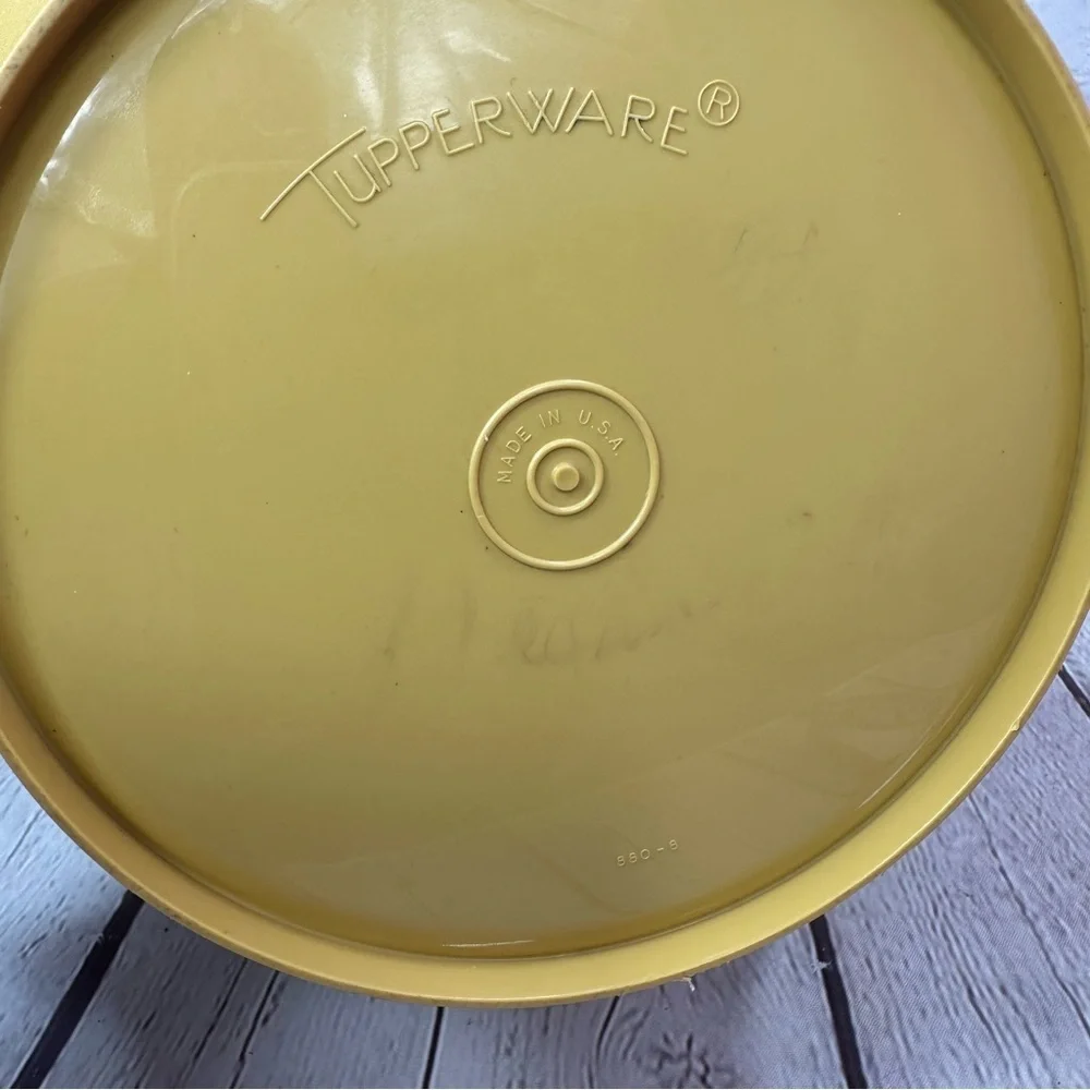 vintage tupperware harvest gold Mixing Bowl with Lid